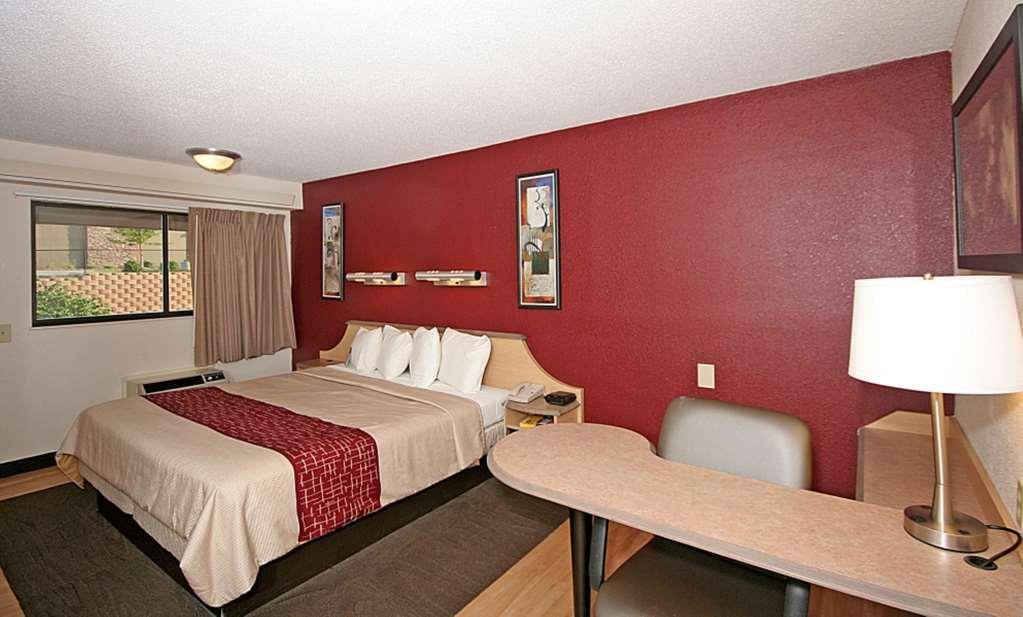 Red Roof Inn Greensboro Airport Δωμάτιο φωτογραφία