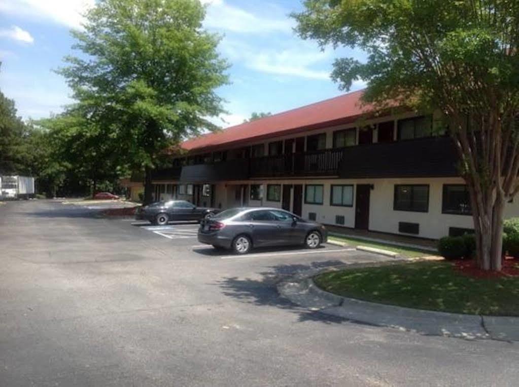 Red Roof Inn Greensboro Airport Εξωτερικό φωτογραφία